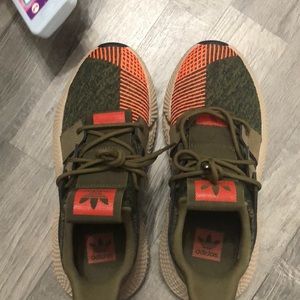 Adidas prophere sneakers